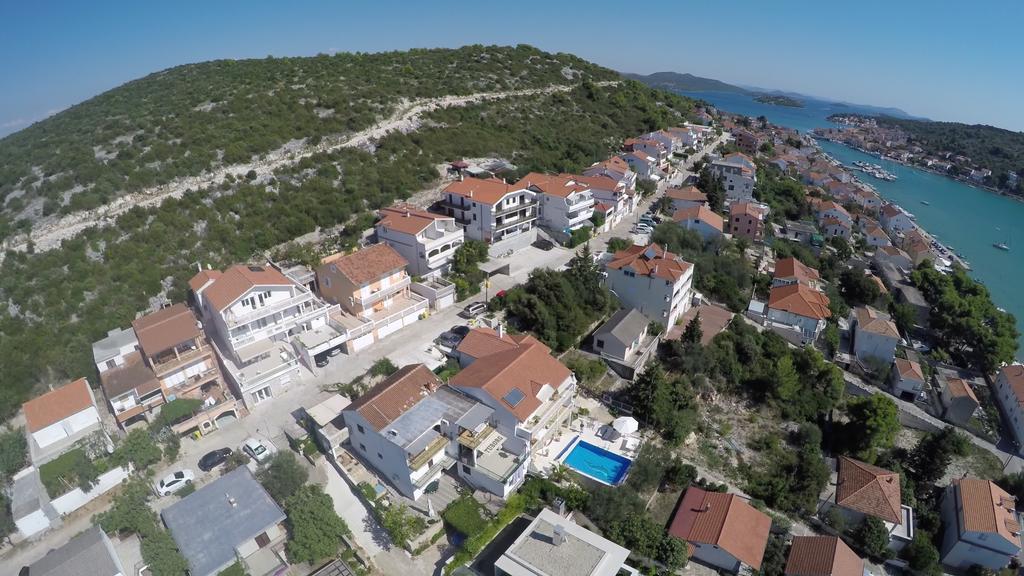 Villa Lana Apartments Tisno Εξωτερικό φωτογραφία